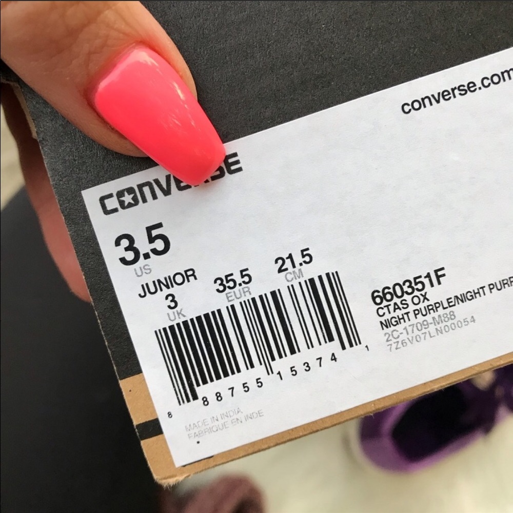NWOB 💜CONVERSE ALL STAR LOW WOMENS SIZE 5.5 - Picture 4 of 7